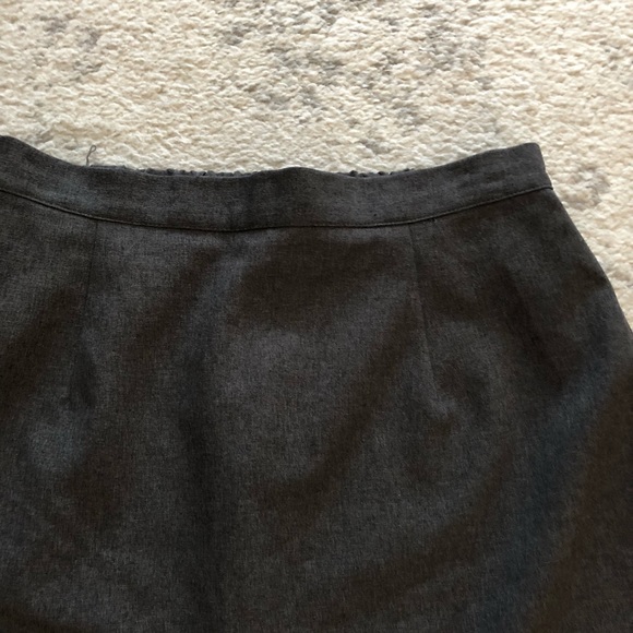 Classic heather gray high-waist pencil skirt - Picture 2 of 6